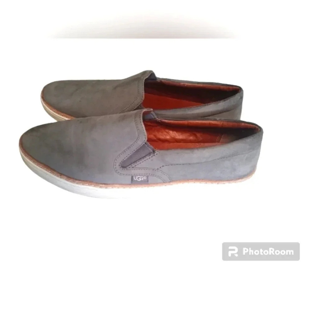 UGG Australia Soleda Slip on Sneakers Size 9.5 Nubuck Leather‎